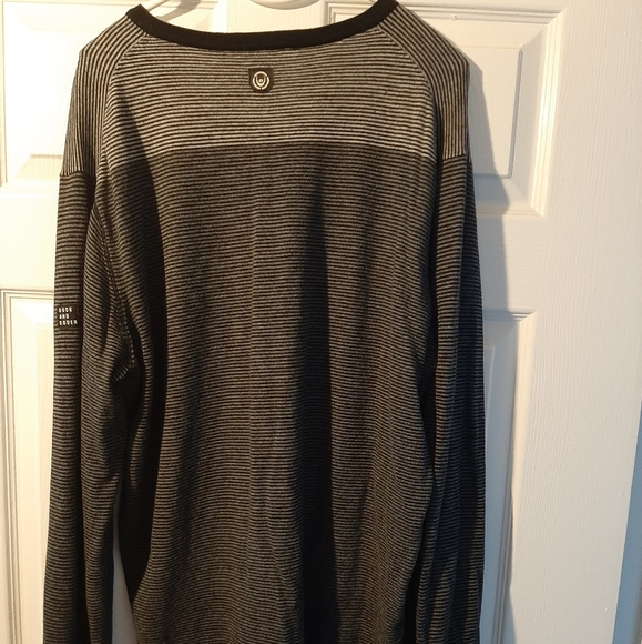 Duck And Cover XL Mens V Neck Button Fasten - Picture 7 of 9